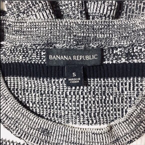 NEW BANANA REPUBLIC Grey Black White Striped Crew Neck Pullover Sweater Small S - Picture 6 of 7